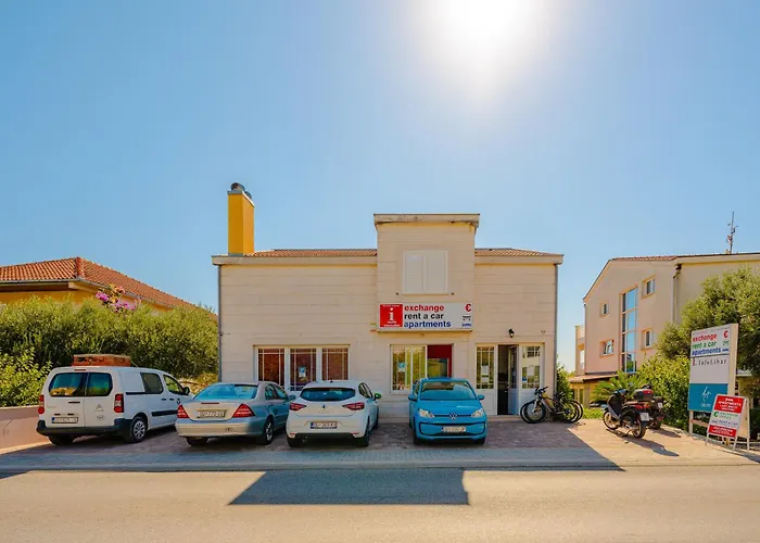 Apartments Mladenka